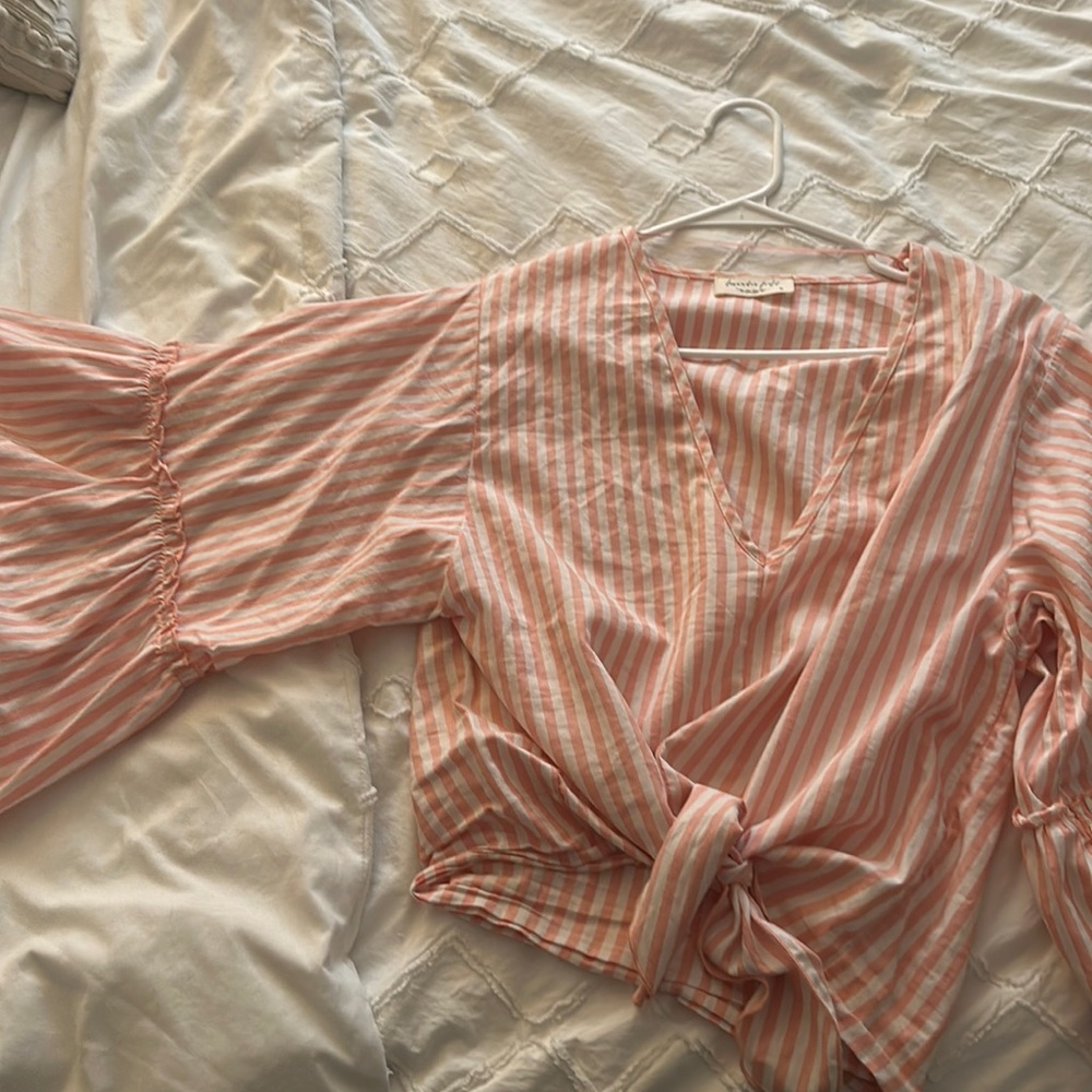Pink & white striped lavender field medium shirt Faux front tie bellstyle sleeve